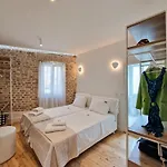 Apartment Vailato Swan White Corfu (city)