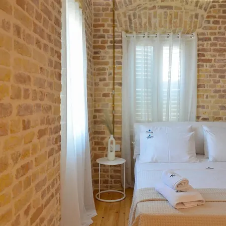 Vailato Swan White * Corfu (city)