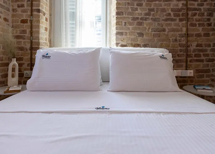 Vailato Swan White * Corfu (city)