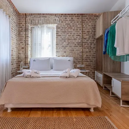 Апартаменты Vailato Swan White