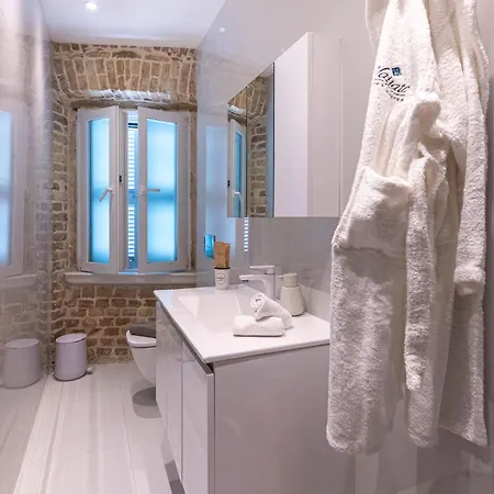 Vailato Swan White Апартаменты Corfu (city)